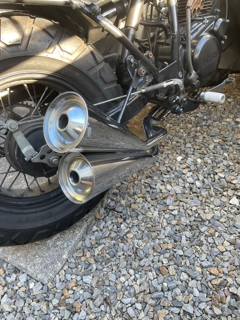 超貴重　TW200 デュアルマフラー　ハリケーン製