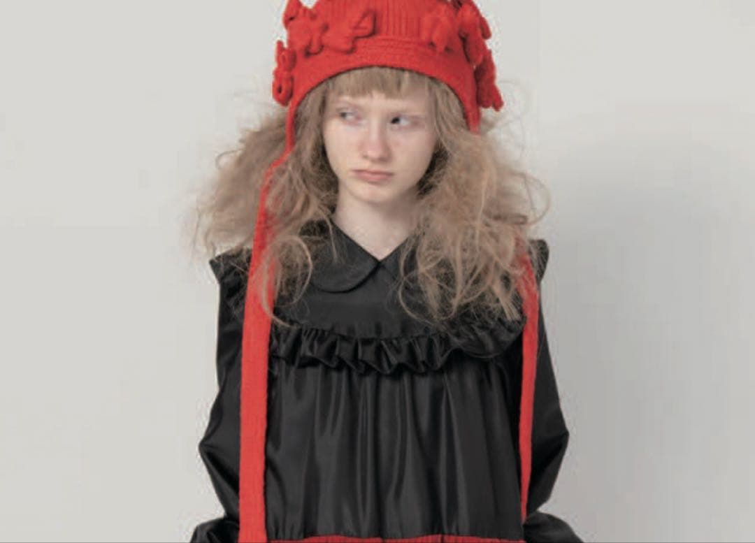 コムデギャルソンガール 赤帽子