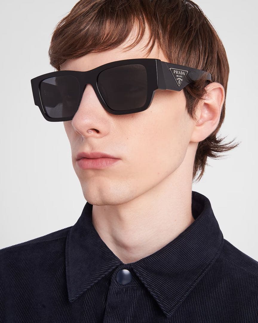 PRADA プラダ　トライアングルロゴサングラス