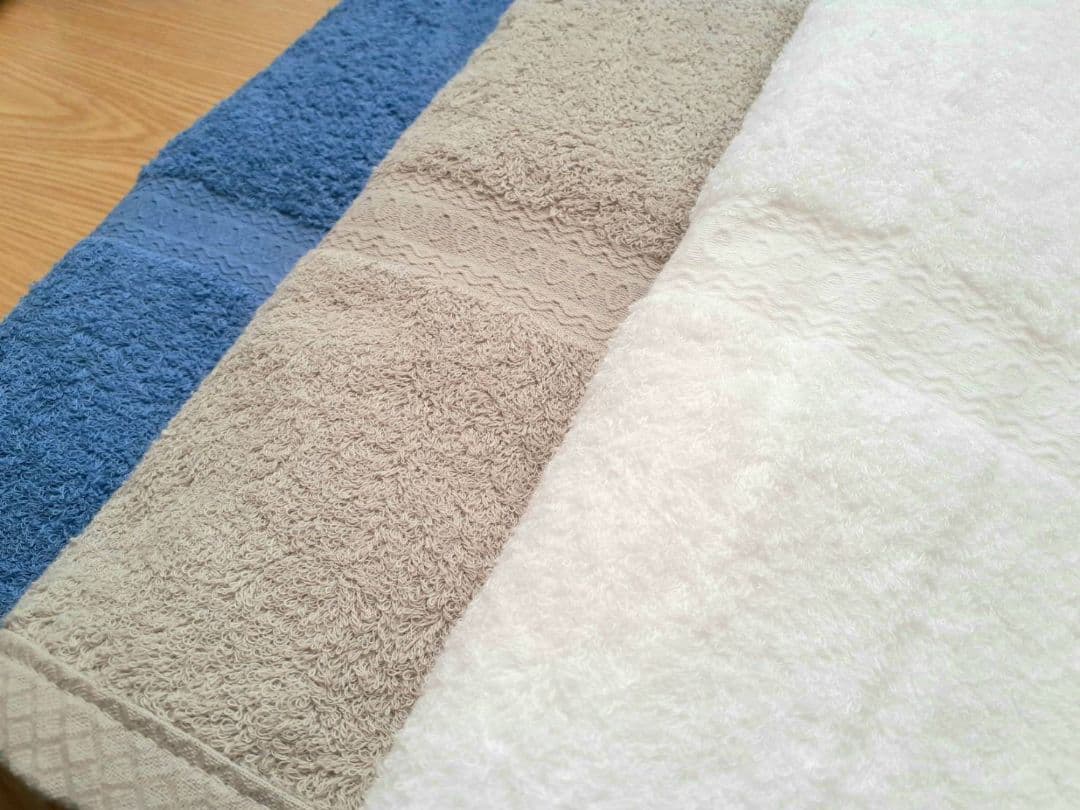 ［シルバー.ホワイト.グリーン.サルビア各2枚］高級綿糸バスタオルセ計8枚