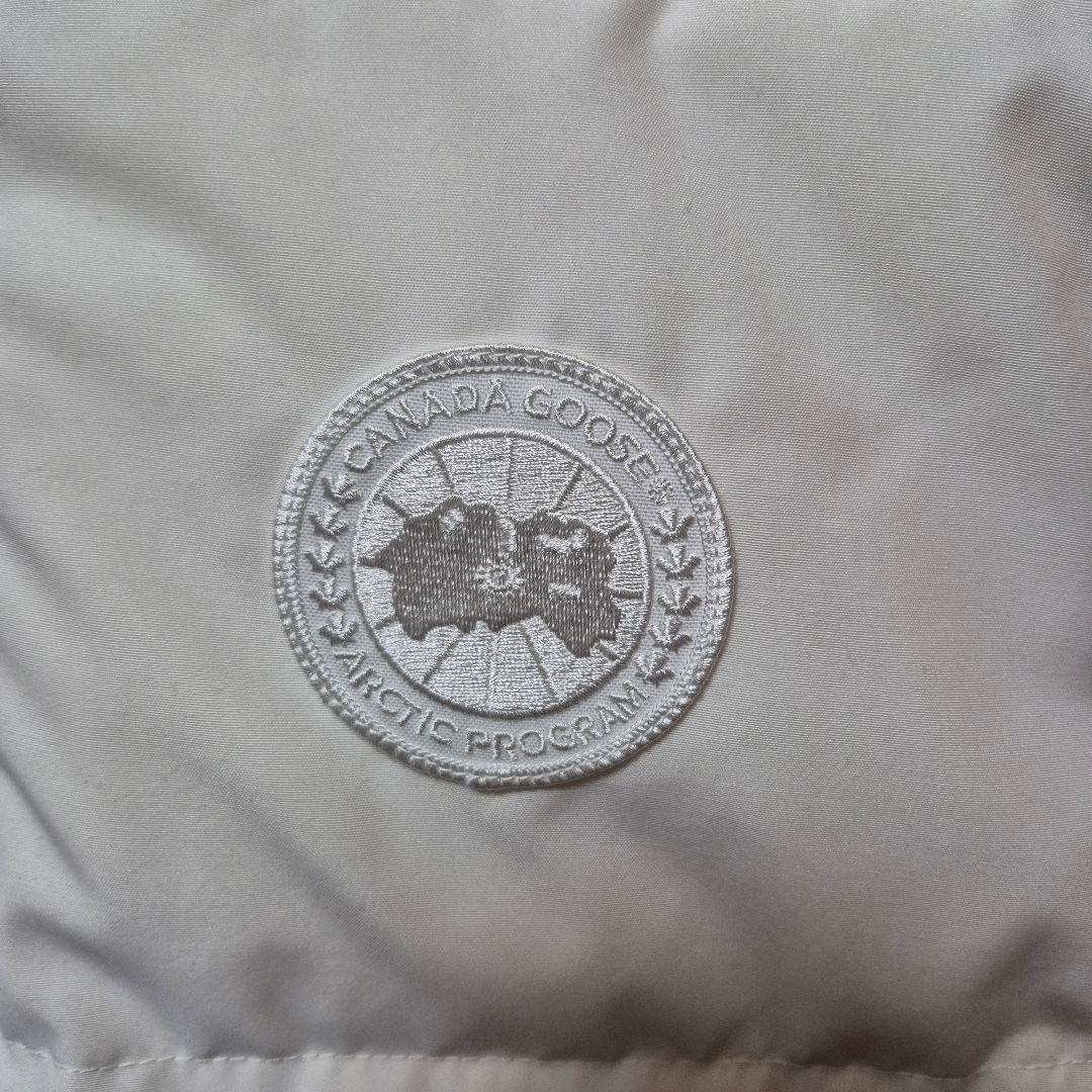 カナダグース ダウンベスト ホワイトレーベル