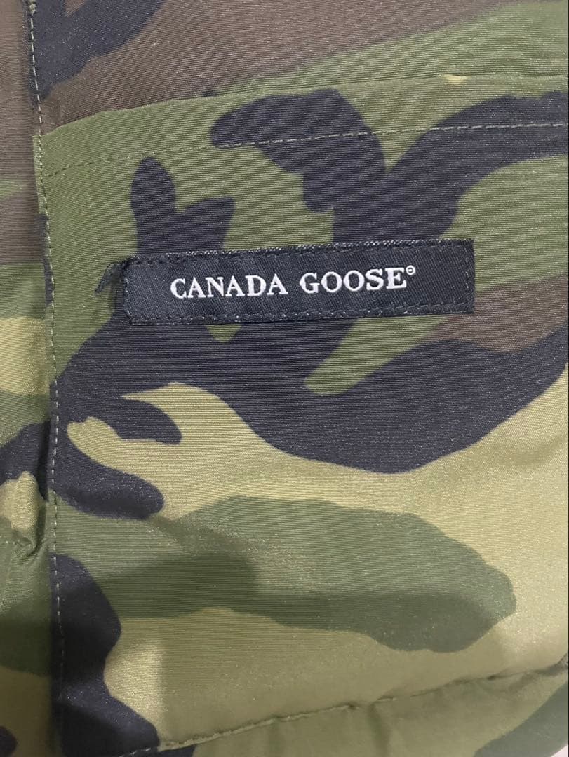   カモフラージュ ダウンベスト XS/TP