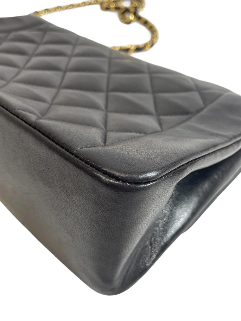 シャネル 2番台 ショルダーバッグ マトラッセ 22 ダイアナ MBZ027