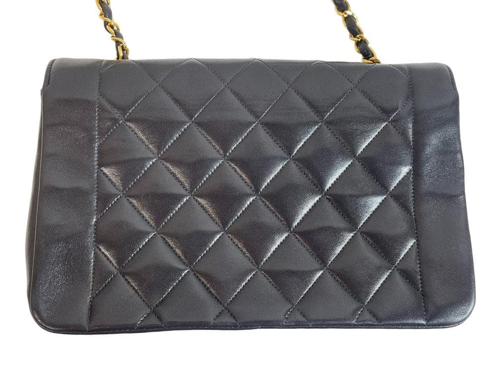 シャネル 2番台 ショルダーバッグ マトラッセ 22 ダイアナ MBZ027