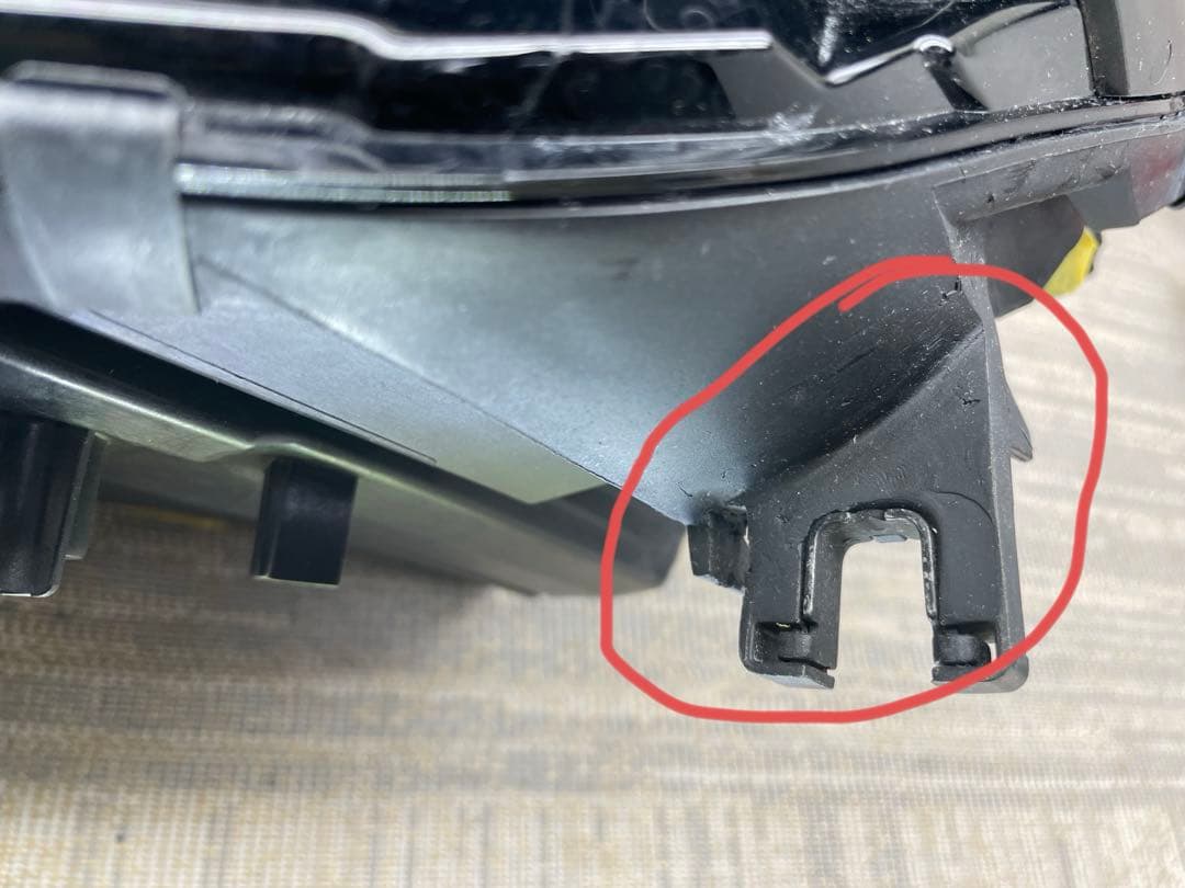 アウディA5W AUZZZ 左ライト8W6941035F 8W6941783F