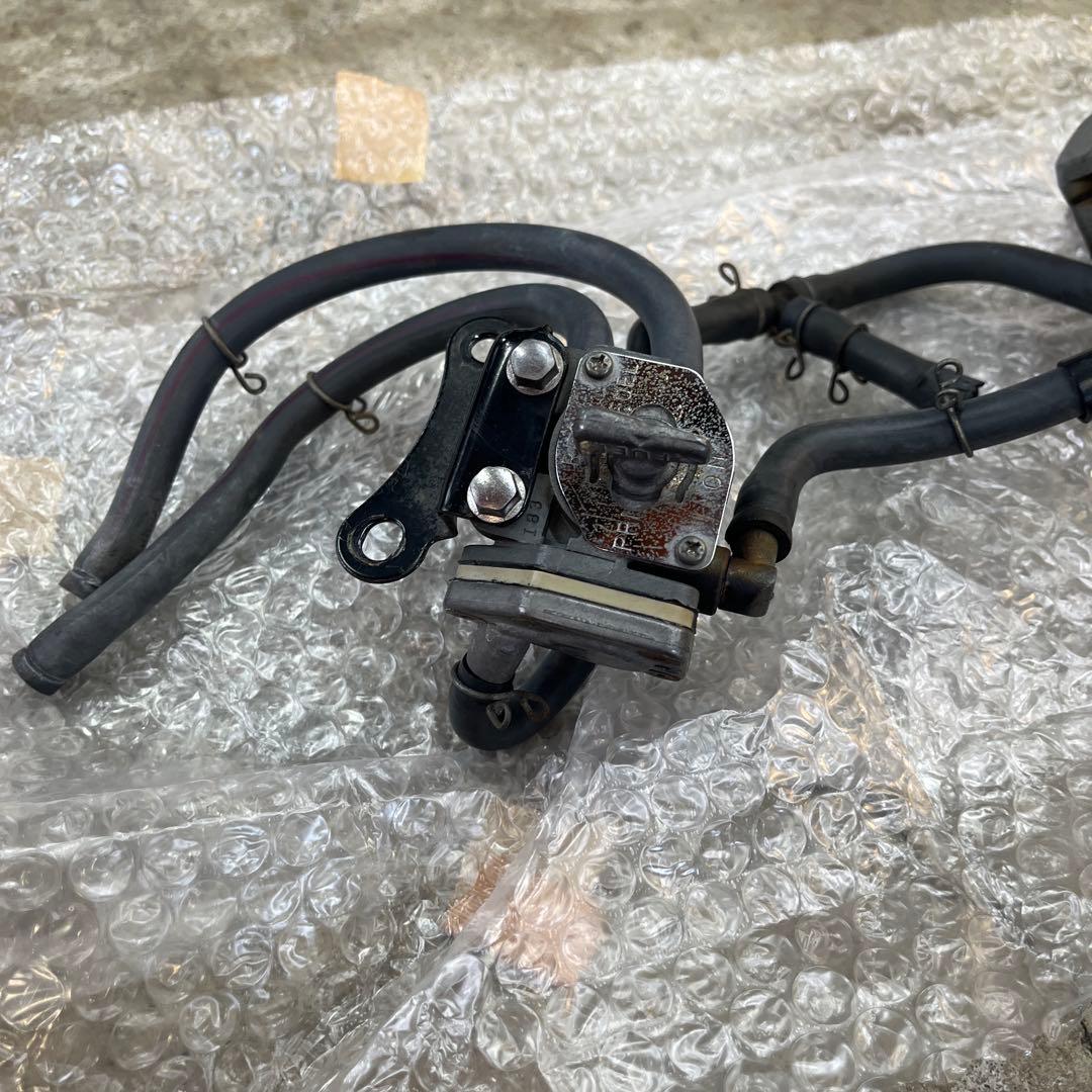 yotovjsVirago バイクタンク 黒