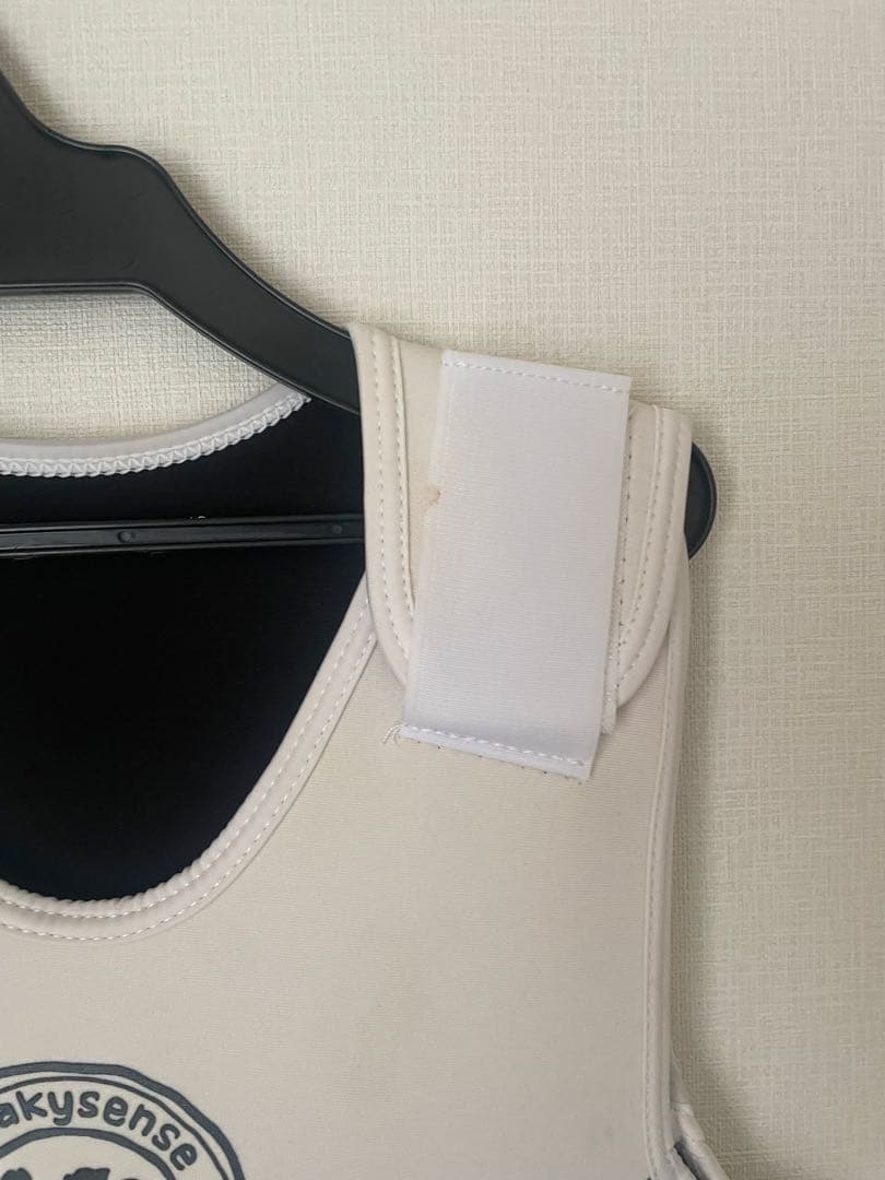 新品　ウェットスーツ　ホワイト