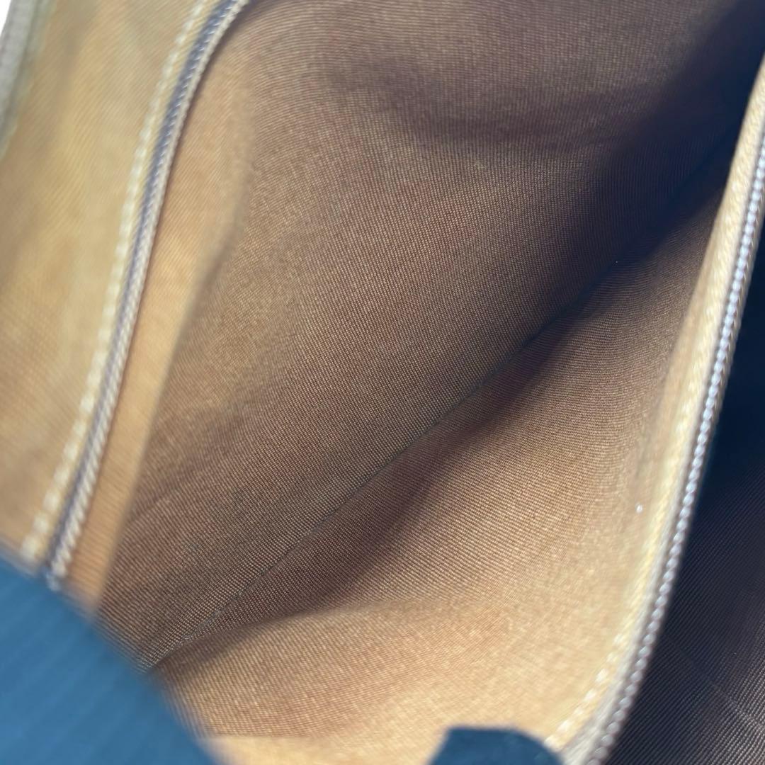 【ヴィンテージ】イルビゾンテ　ショルダーバッグ　オールレザー　茶　ロゴ型押し