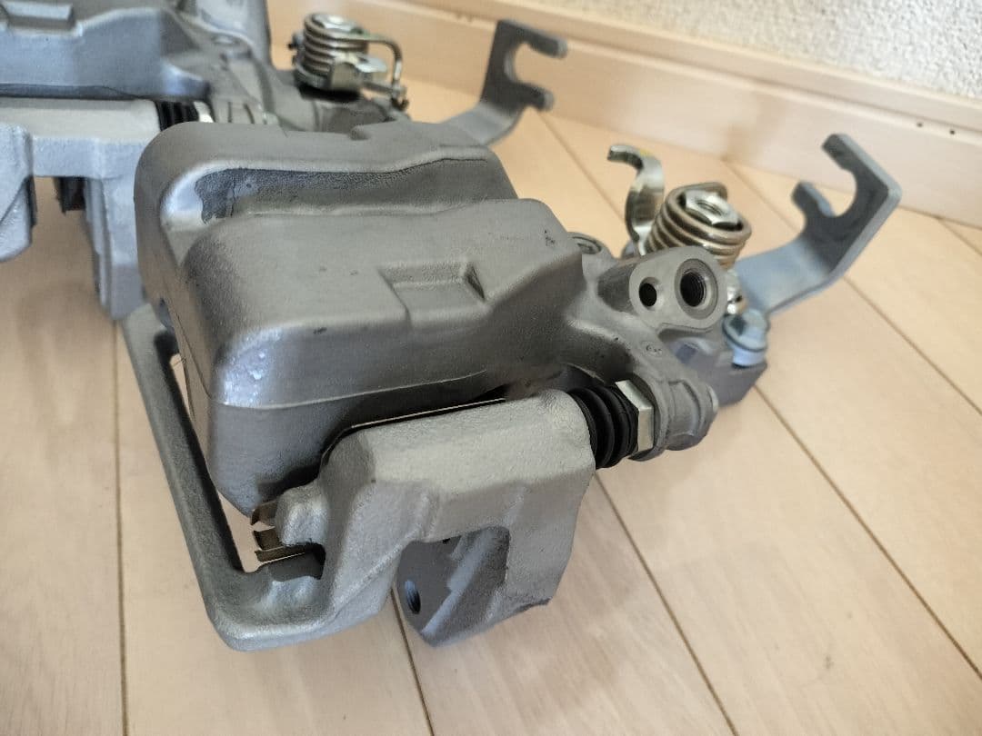 【新車納車取り外し】NDロードスターRF（NDERE）リアブレーキキャリパー一式