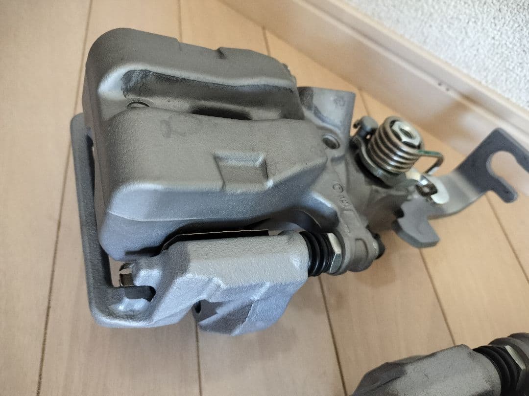 【新車納車取り外し】NDロードスターRF（NDERE）リアブレーキキャリパー一式