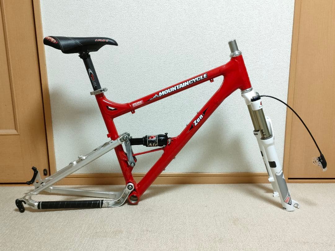 レア物 MOUNTAIN CYCLE Zen ROCKSHOX SID付フレーム