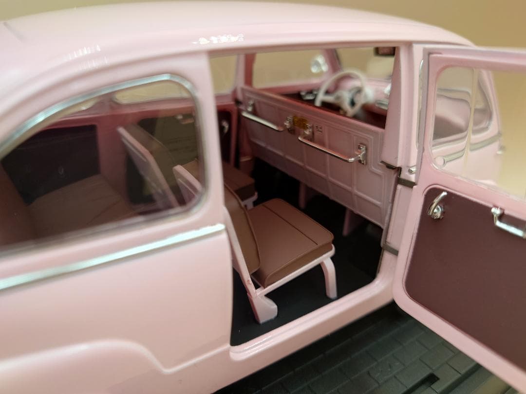 1/18 フィアット600 ムルティプラ FIAT Multipla ミニカー