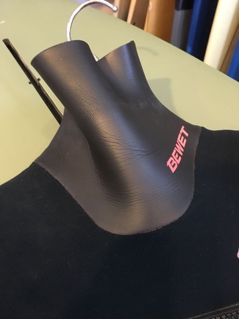 BEWET NEW AIR セミドライ　フルスーツ マルベリー・ブラック