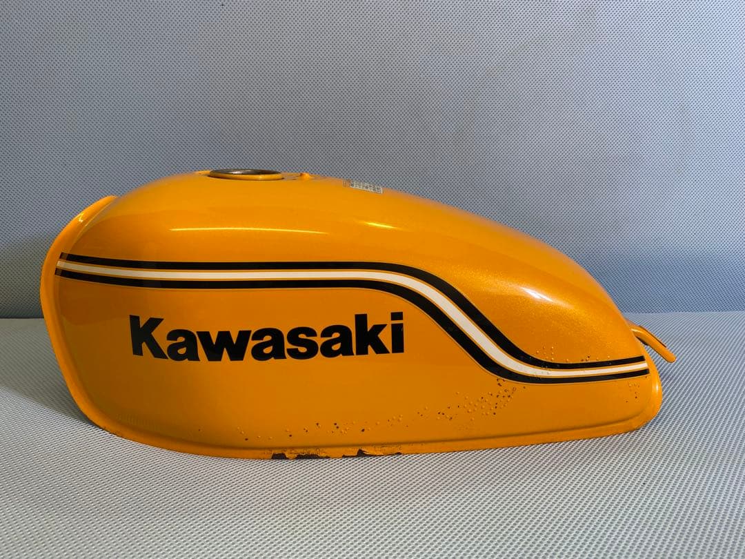 250TR インジェクション　タンク　純正　2012年　パールソーラーイエロー