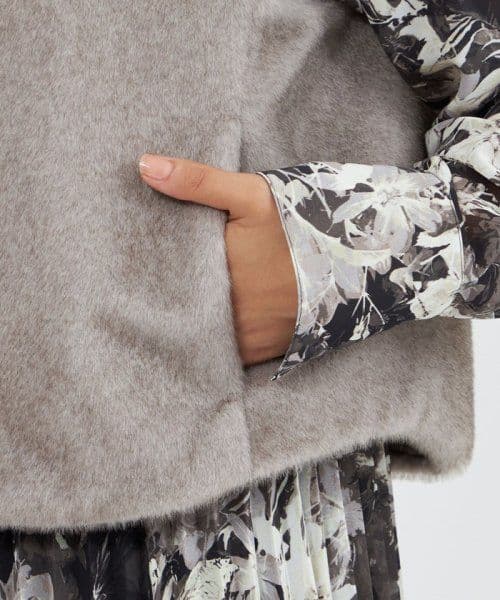 みき！エポカ　エコファーVネックジレ