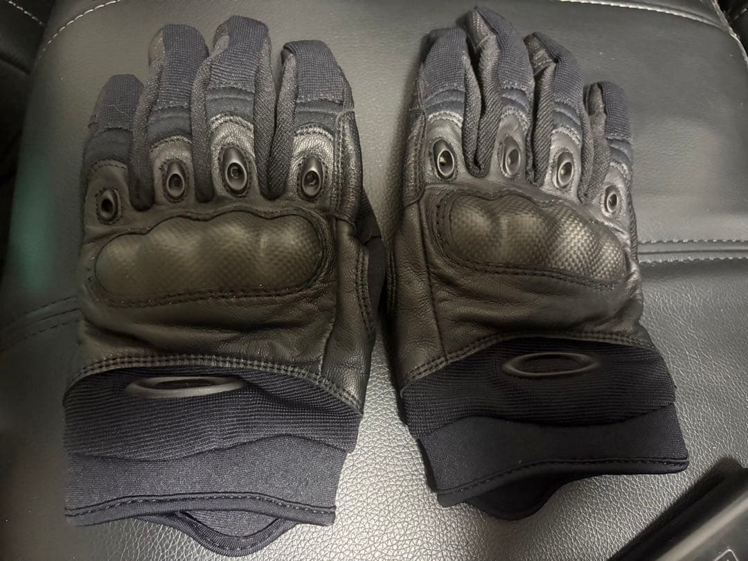 未使用　OAKLEY　オークリー　ファクトリーパイロットグローブ　黒