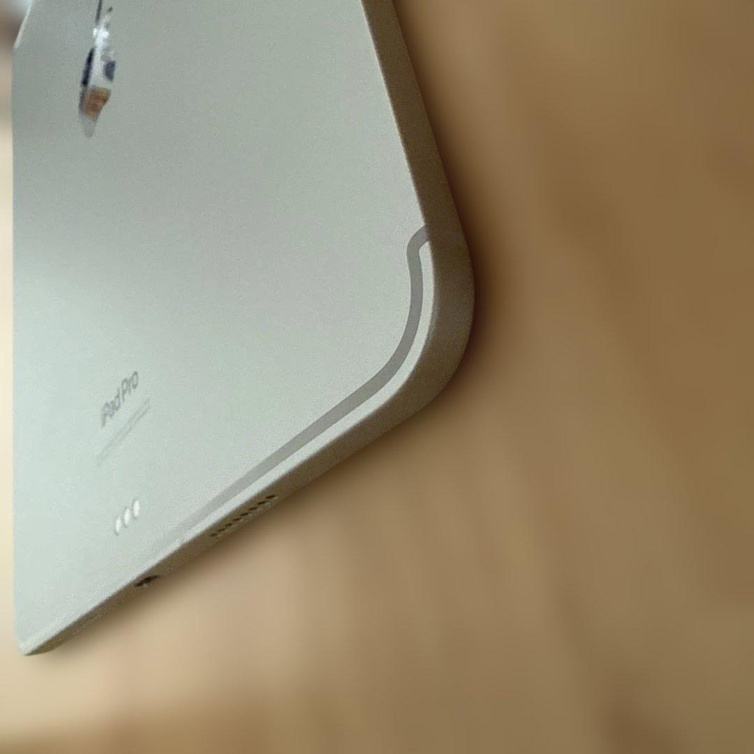 iPadPro11インチ第4世代128GB Wi-Fi + Cellular