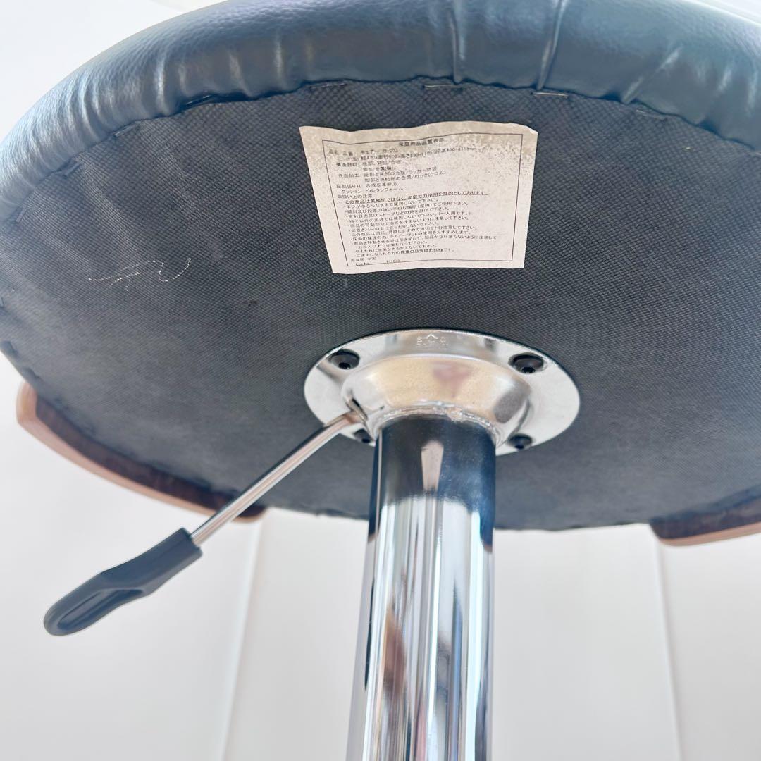 ウォールナット突板　昇降チェア　カウンターチェア　バーチェア　昇降回転式アーム