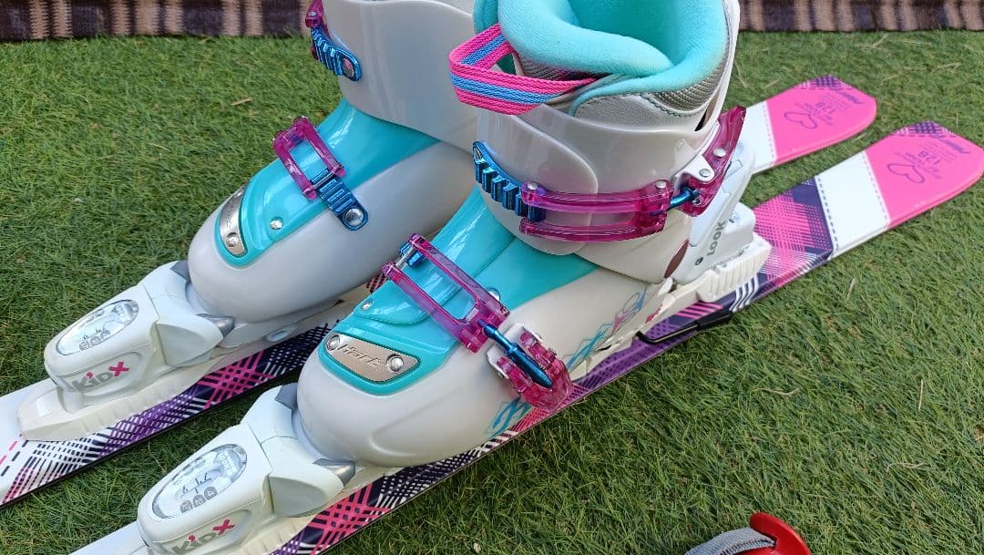 子ども用スキーセット ヘルメットとバッグ付