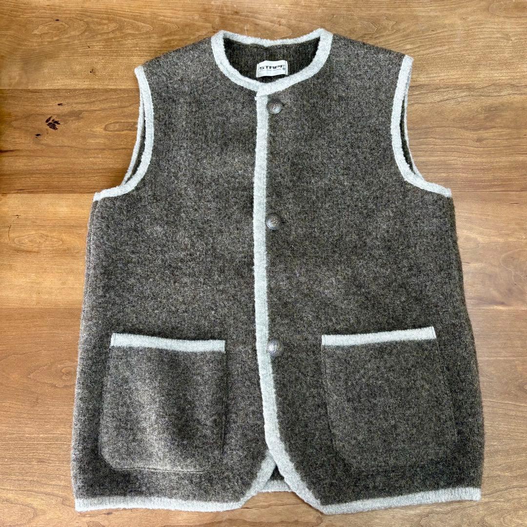 美品 男女兼用　STAPF シュタップ　チロリアンベスト