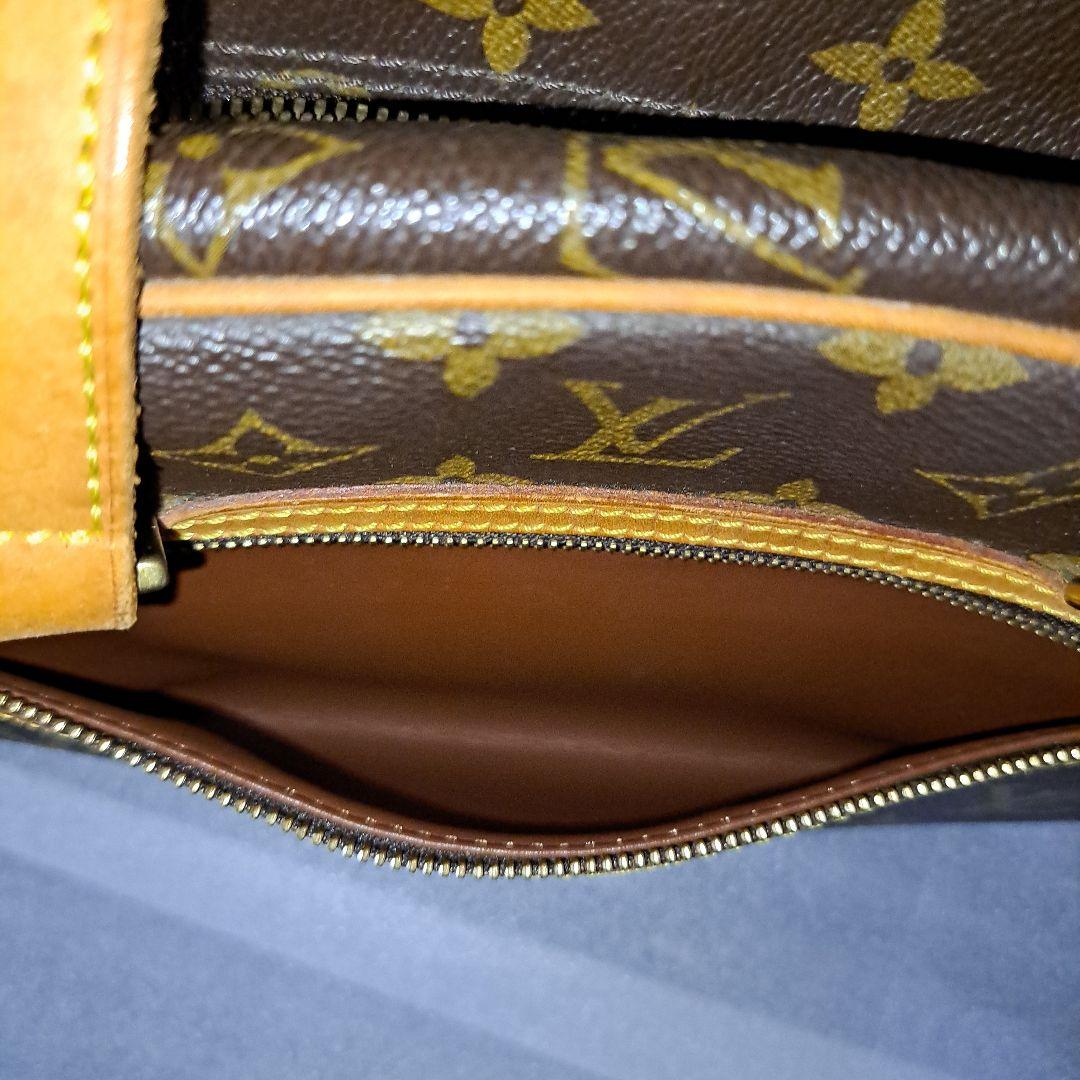 LOUIS VUITTON モノグラム シテMM ショルダーバッグ M51182