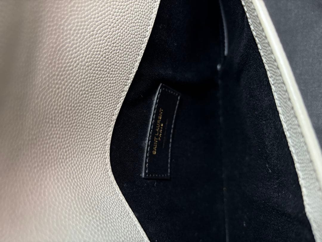 サンローラン アップタウン ポーチ (グレイン・ド・プードルエンボスレザー)美品