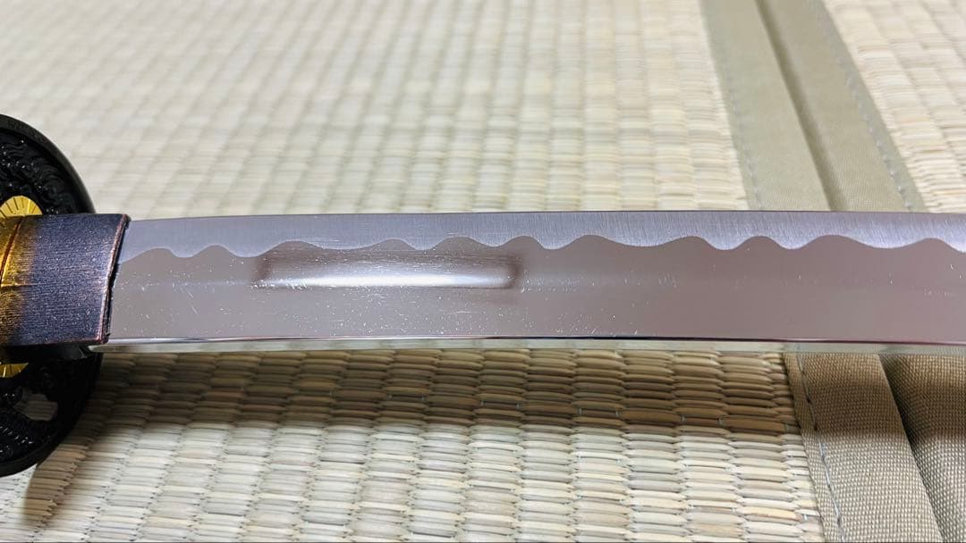 模造刀 雲龍拵え 互の目刃文 石目鞘 透かし鍔 大刀 黒刀 250504-1