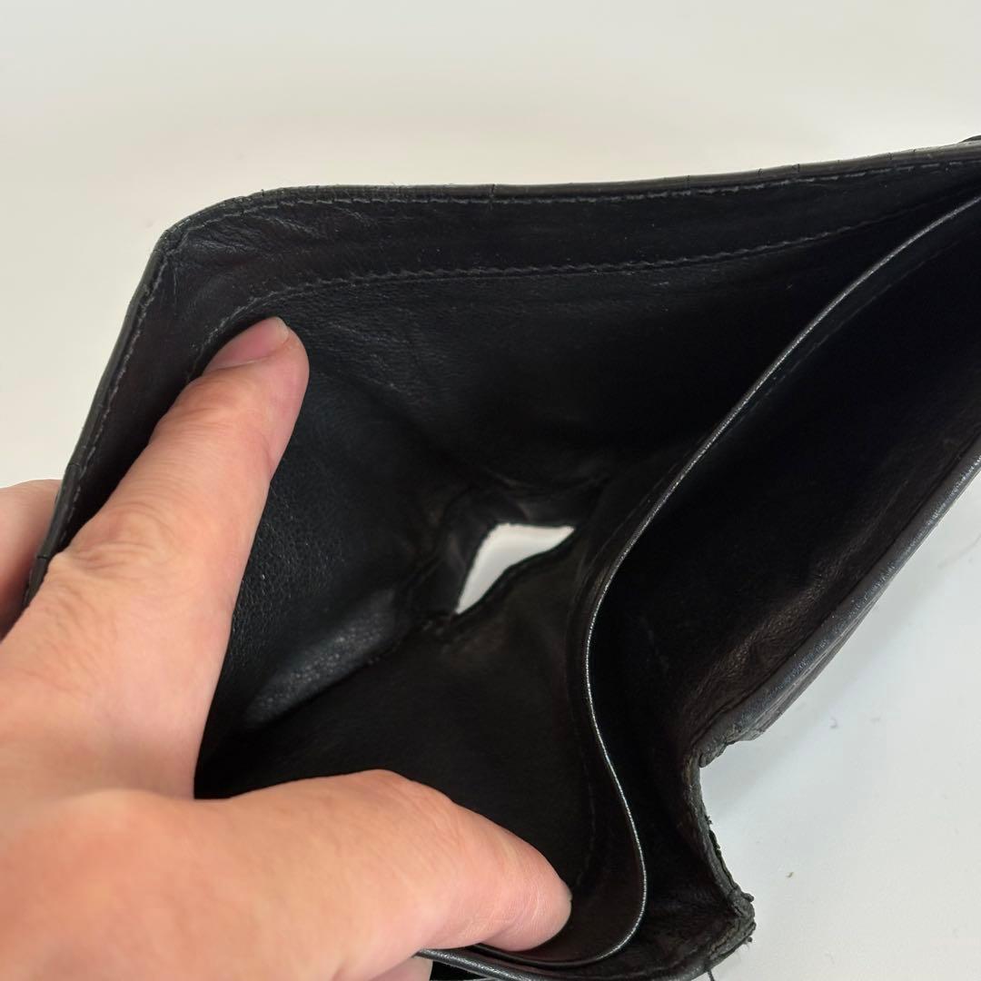 黒のレザー二つ折り財布　ボッテガ