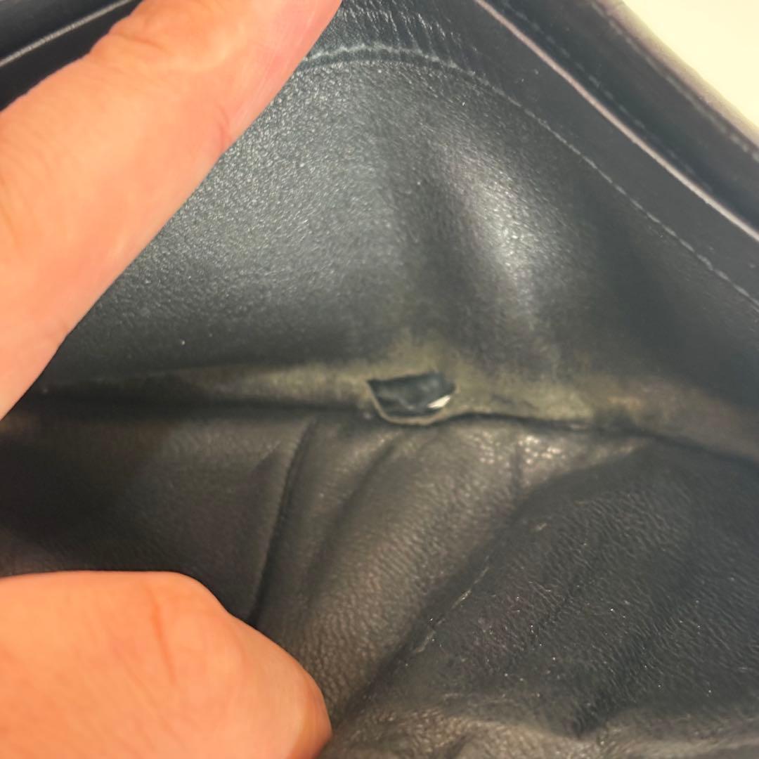 黒のレザー二つ折り財布　ボッテガ