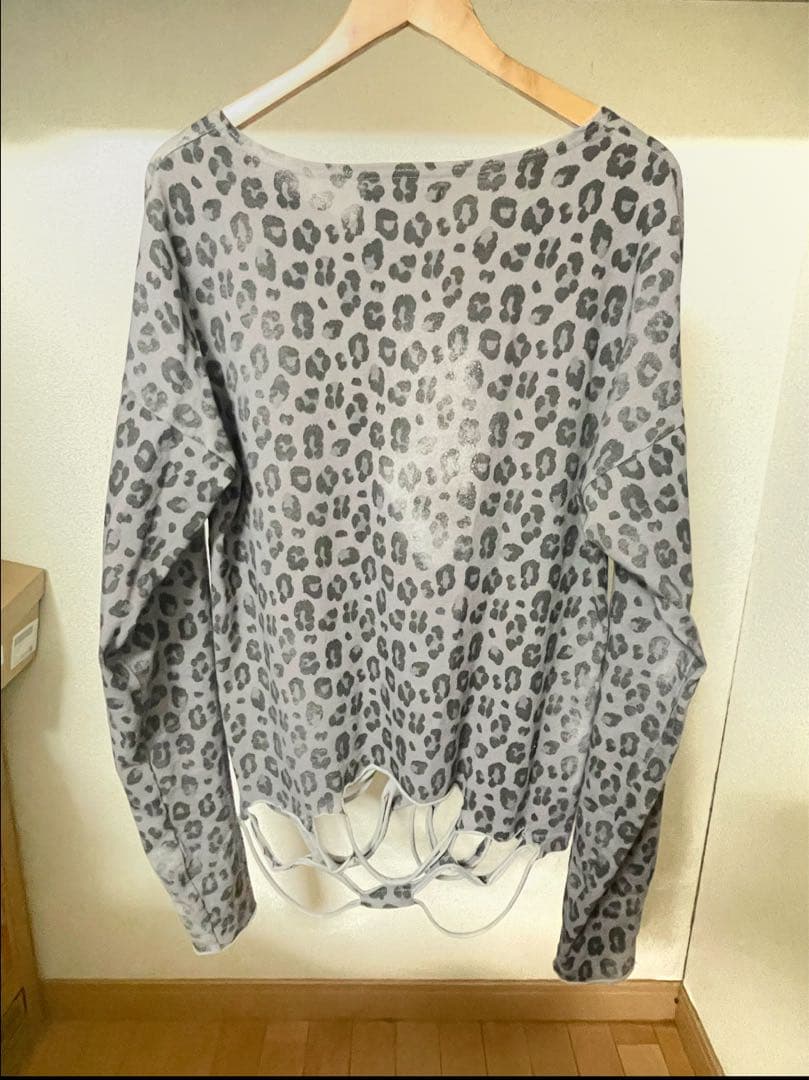 GRANCY】総柄ラインストーングラフィックロンT Sサイズ