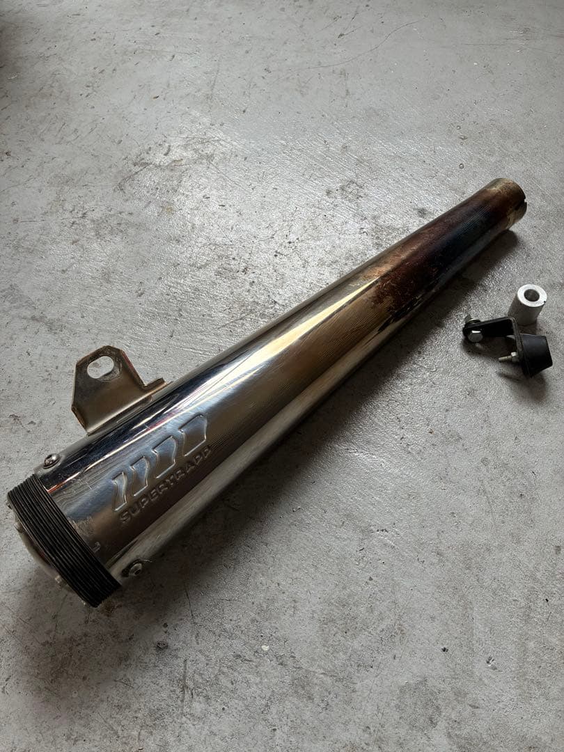 SR400 RH01J スーパートラップ マフラー