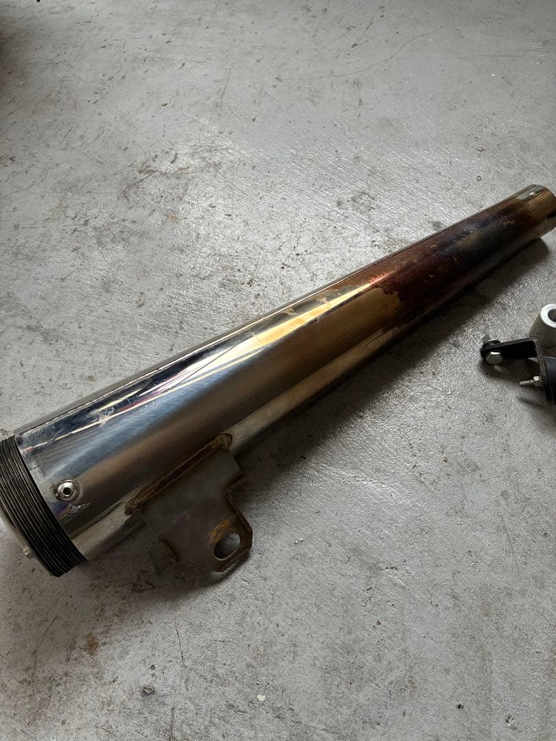 SR400 RH01J スーパートラップ マフラー