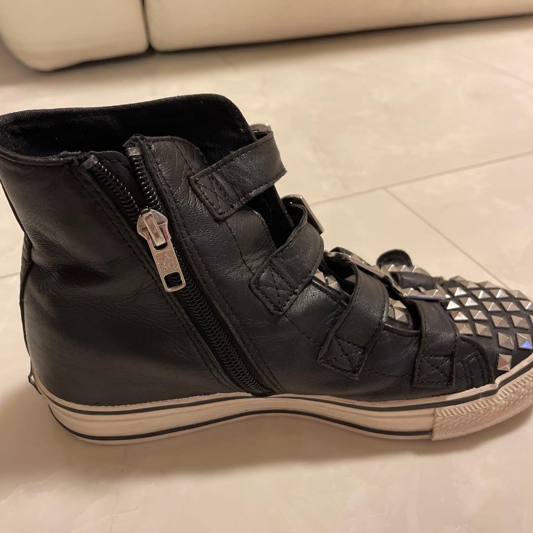 週末SALE ASH アッシュ　ハイカットスニーカー　スタッズ装飾