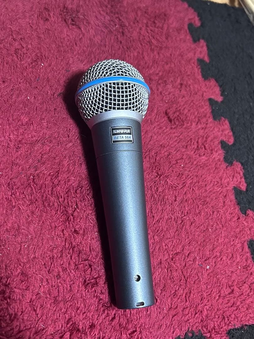 SHURE BETA 58A マイクとケース