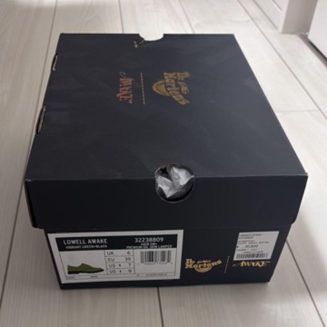 靴 Dr martens awake ny