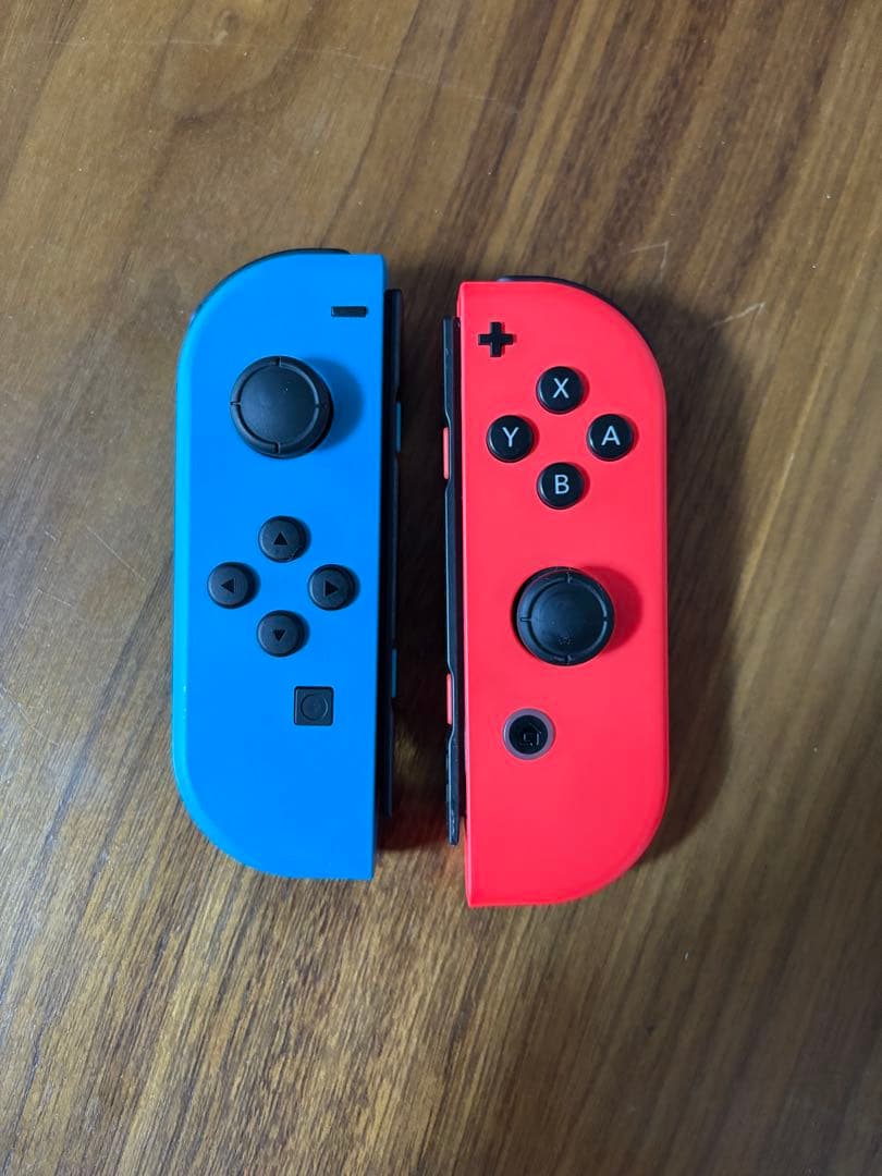 【美品】Nintendo Switch 本体 ネオンブルー・ネオンレッド