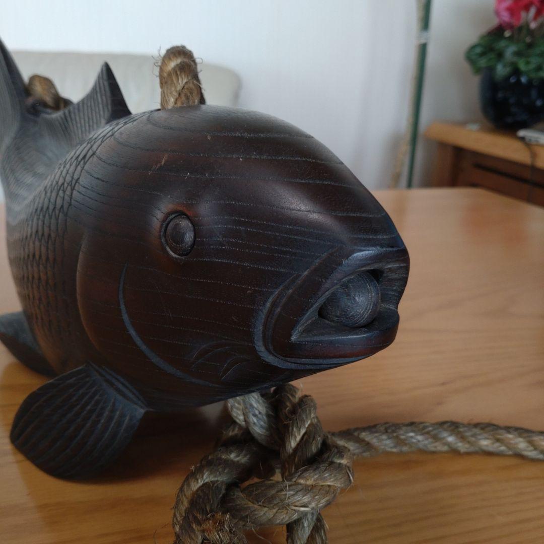 自在鉤　木彫り　鯉