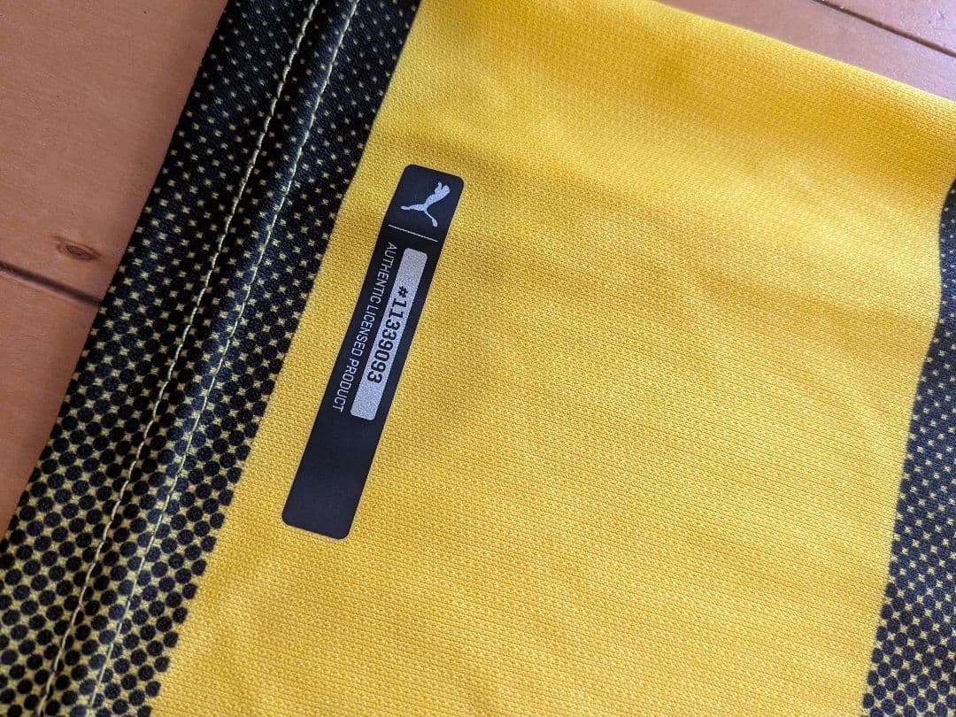 PUMAボルシアドルトムント No.23カガワ新品タグ付きサイン入りユニフォーム