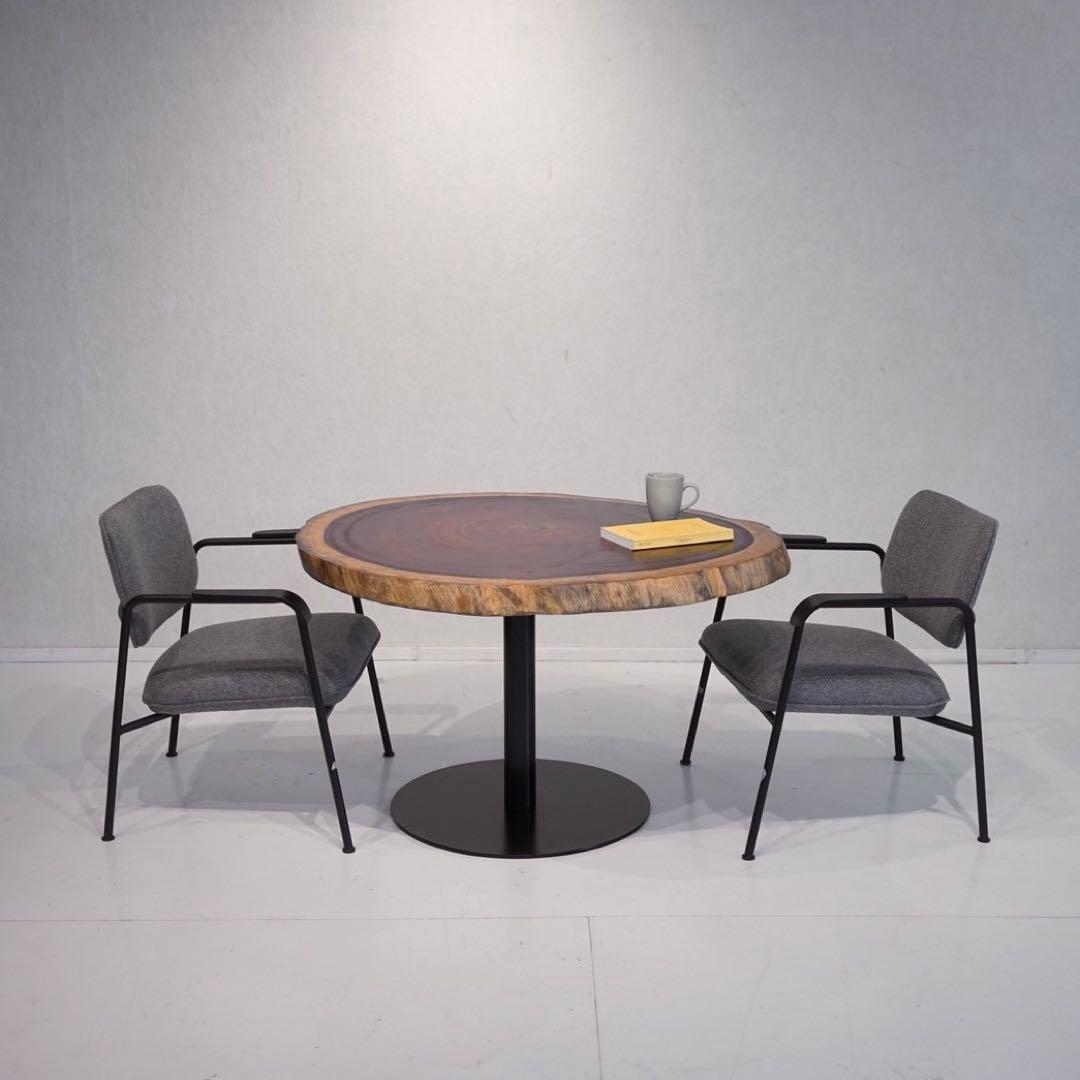 【ヒビありの為激安！】一枚板　テーブル　カフェテーブル　一本脚　輪切り