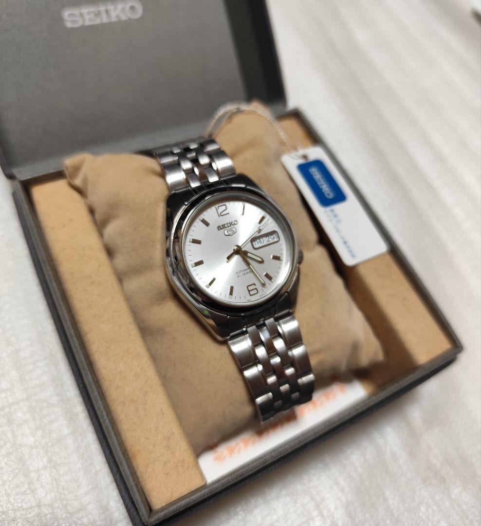 SEIKO 5 自動巻き時計 シルバー
