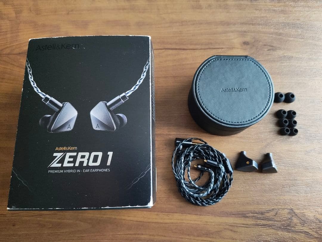 イヤホン Astell&Kern AK ZERO1 Black