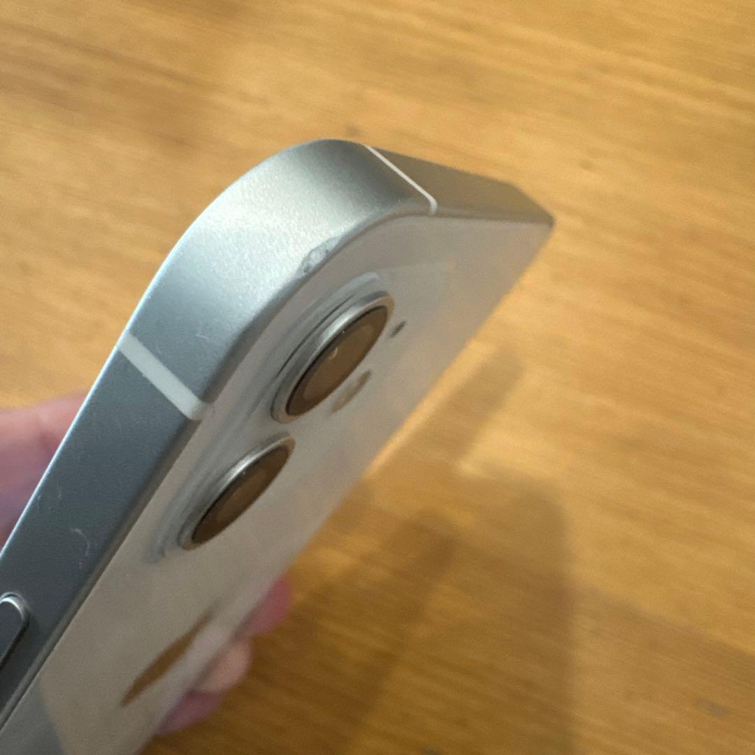 ③Apple iPhone 12 ホワイト 本体　１２８Ｇ