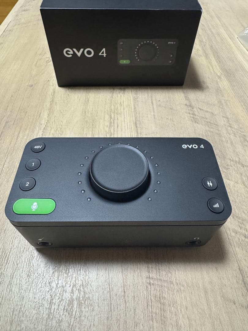 Audient EVO 4 オーディオインターフェース