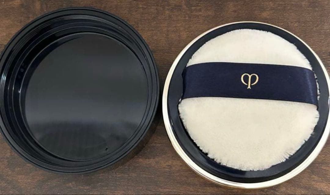 クレドポーボーテ　プードルトランスパラントｎ　Ｍ 1ライト