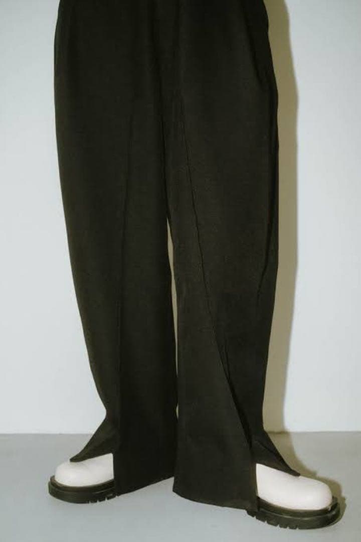 Knuth Marf front slit pants (unisex) 新品