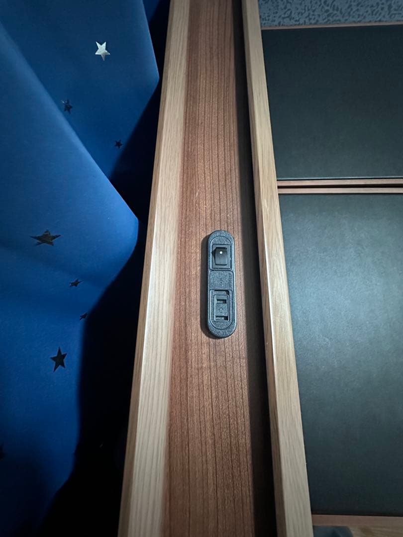 【お得】ベッドフレーム シングル ニューライトブラウン 宮 コンセント