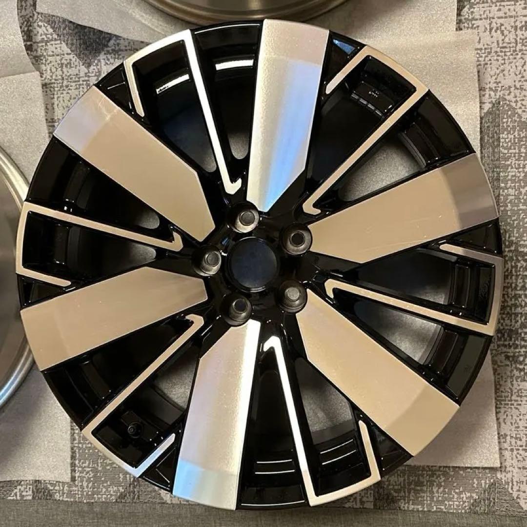 三菱アウトランダー現行型純正20インチ 4本セット