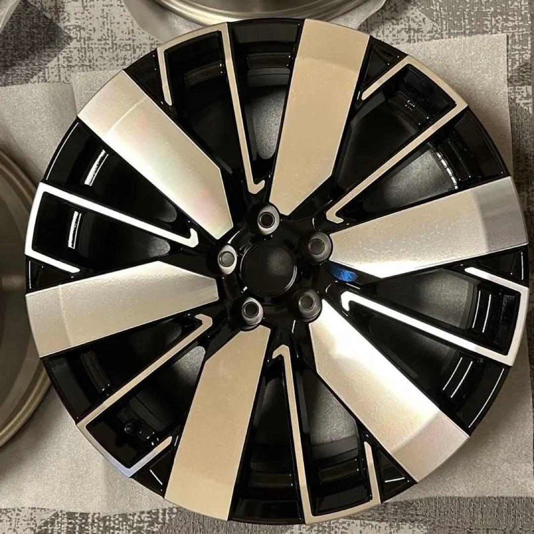 三菱アウトランダー現行型純正20インチ 4本セット