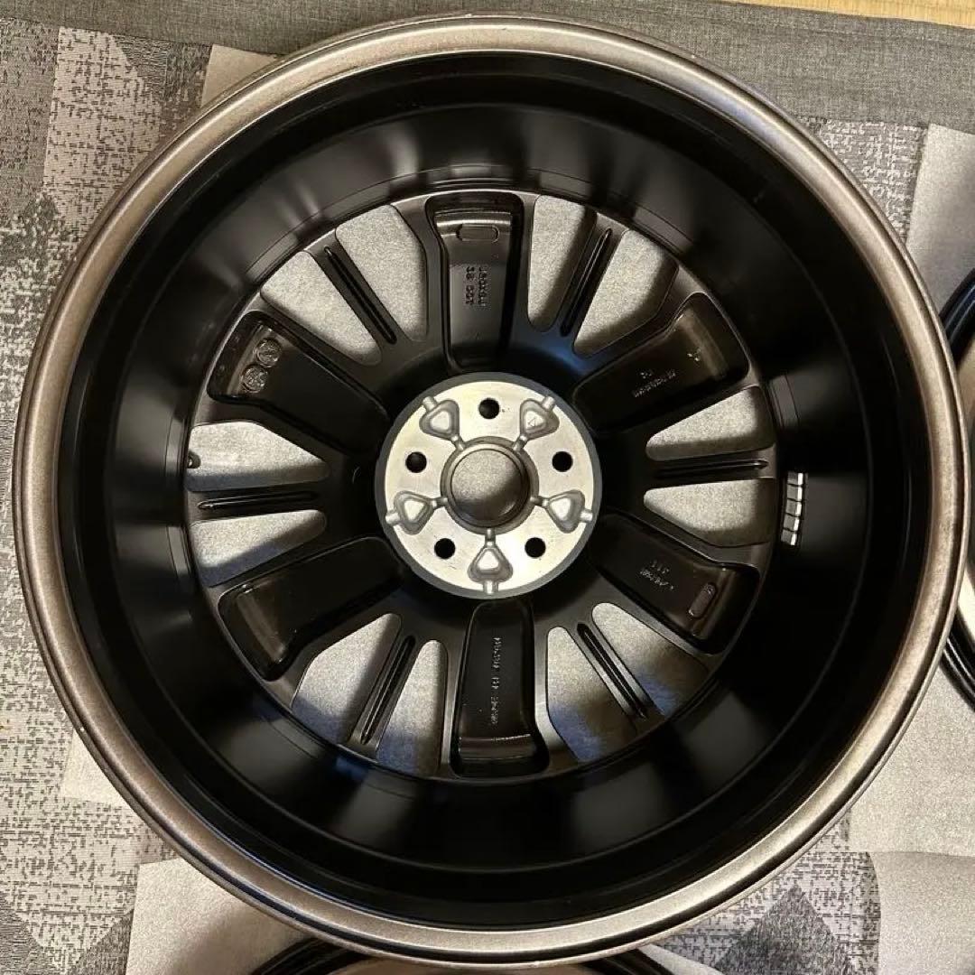 三菱アウトランダー現行型純正20インチ 4本セット