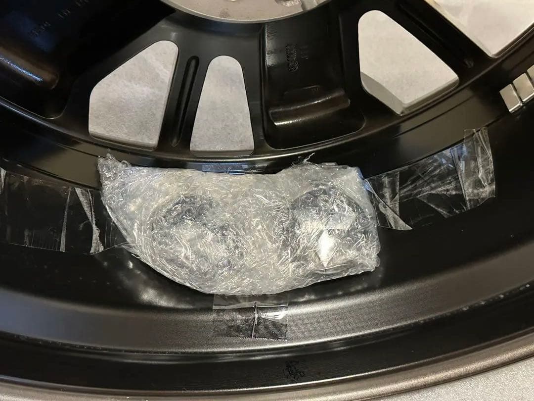 三菱アウトランダー現行型純正20インチ 4本セット